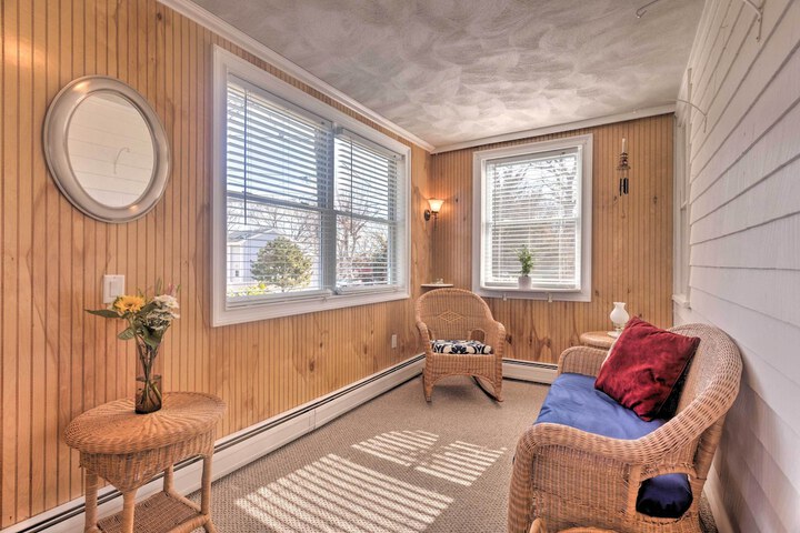 3 Mi to Dtwn & Beach! Bristol Home w / Patio