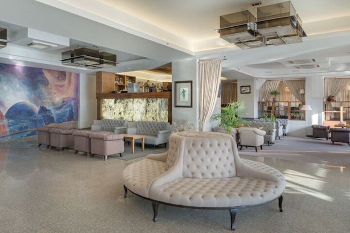 Hotel Interior 3 of 91