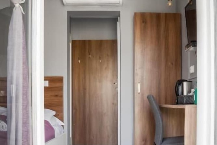 Room 13 of 45