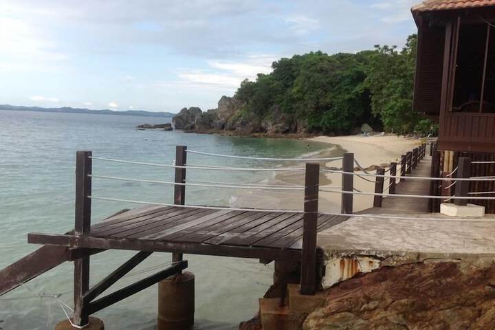 Beach 19 of 25