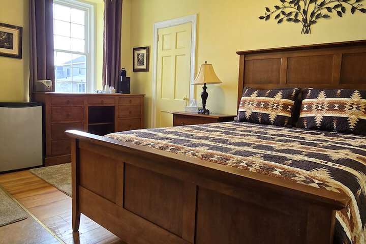 Room 5 of 19