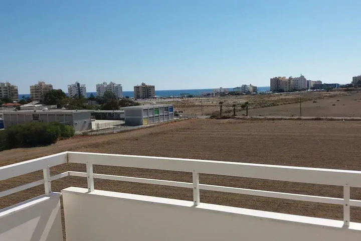 Terrace/Patio 6 of 12