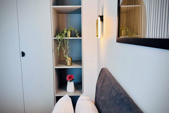 Room 100 of 431
