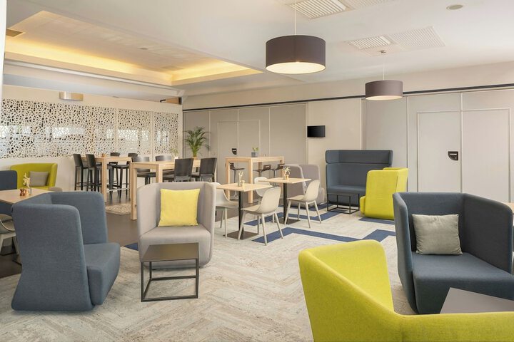 Guest Lobby