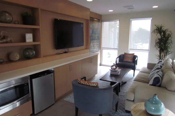 Room 15 of 33