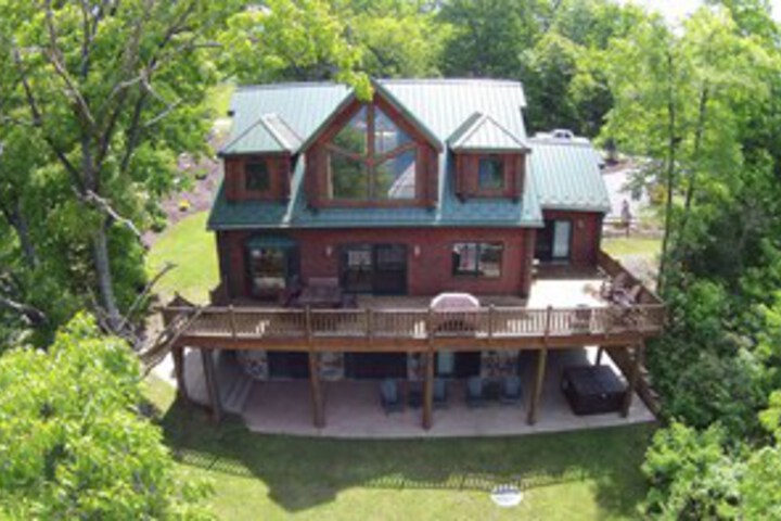 Image of Pinnacle Retreat 5 Bedroom House
