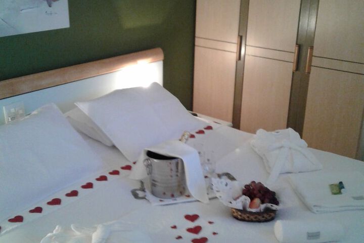 Room 11 of 31