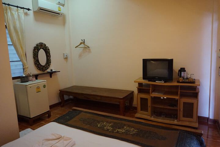 Room 18 of 30