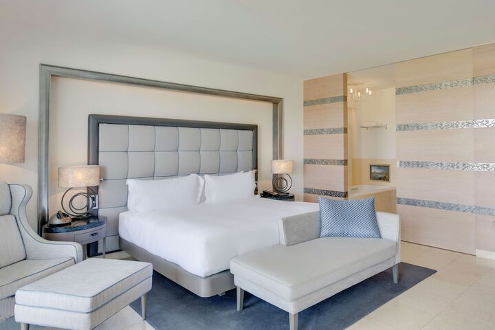 Room 38 of 192