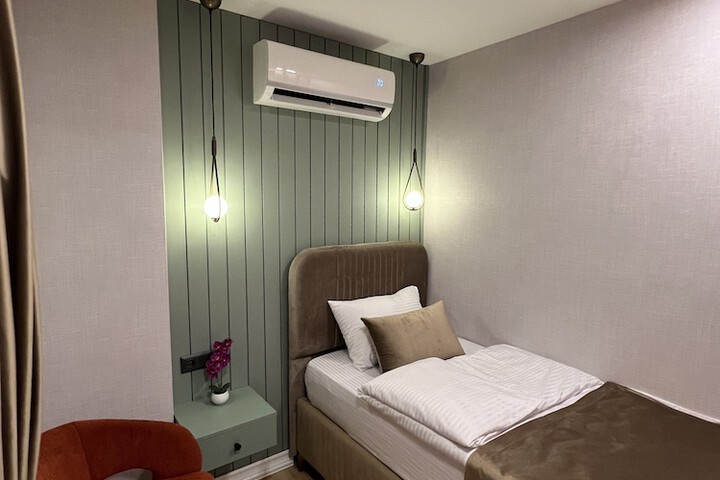 Room 15 of 47
