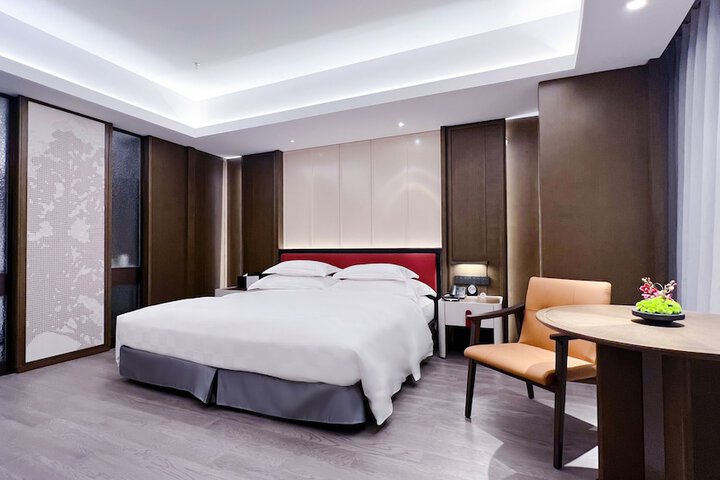 Room 25 of 61