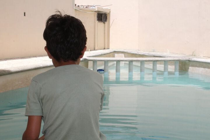 Pool 34 of 39