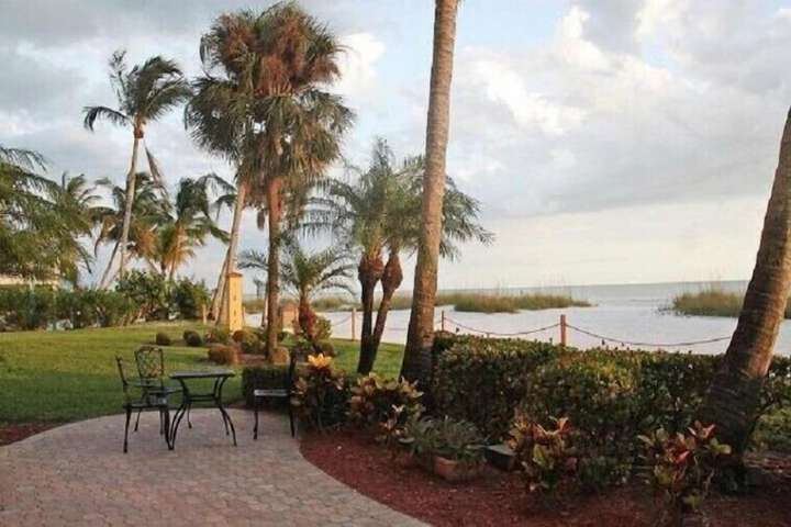 Property Grounds 27 of 39