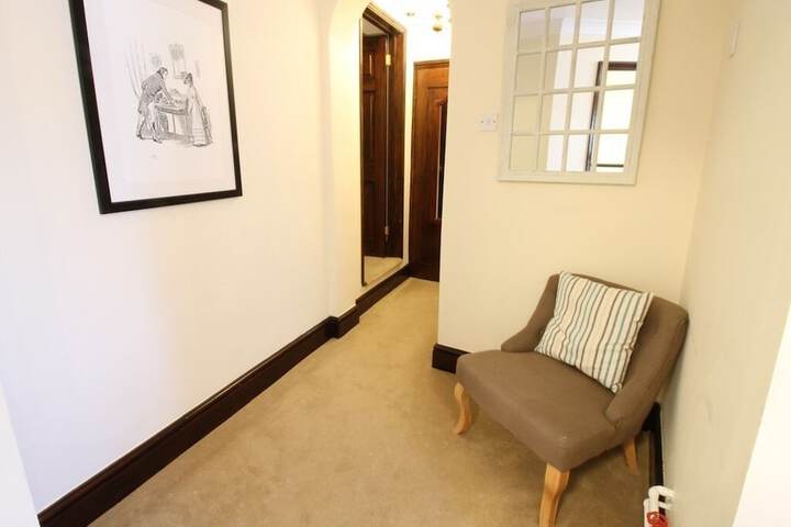 Room 50 of 140