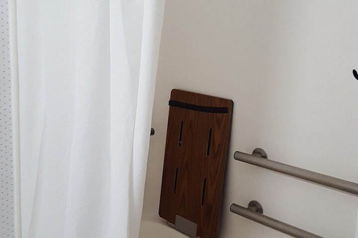 1 Queen Bed (1 of 28)