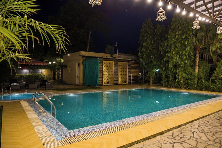 Pool 74 of 106