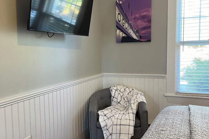 Room 17 of 64