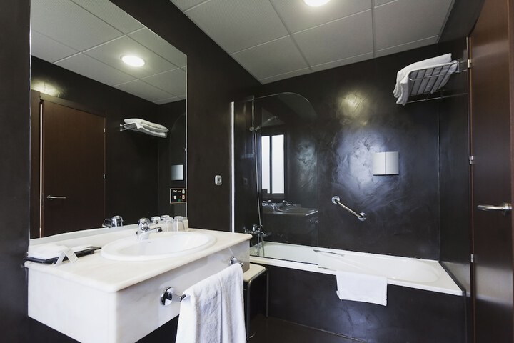 Bathroom Interior Photo