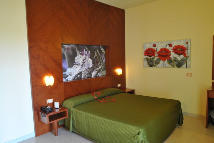 Room 7 of 23