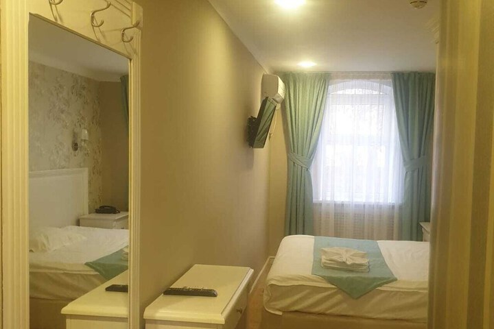 Room 30 of 126