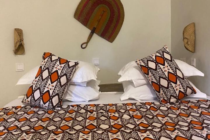 Room 28 of 151