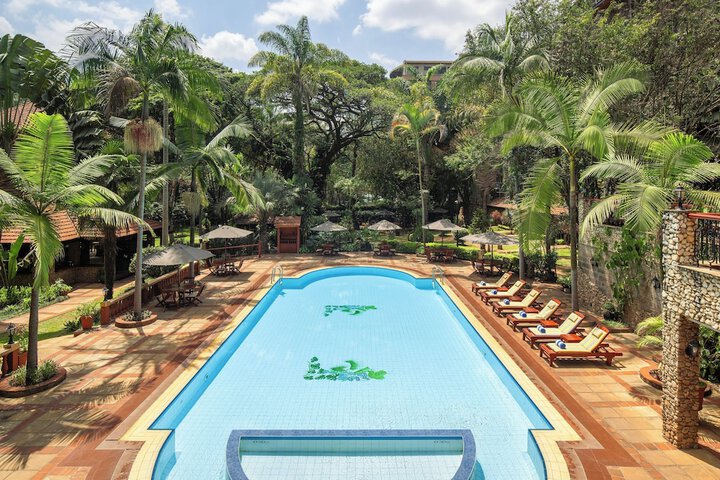 Pool 60 of 109