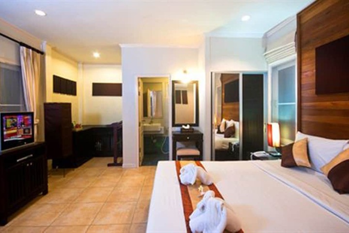 Room 28 of 89