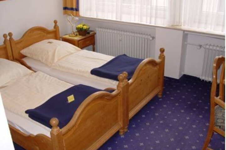 HOTEL GARNI LEINEWEBER