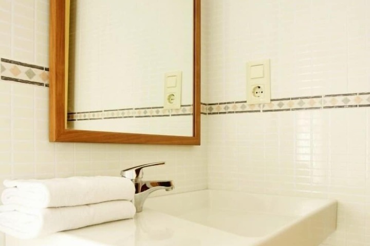 Room 14 of 21