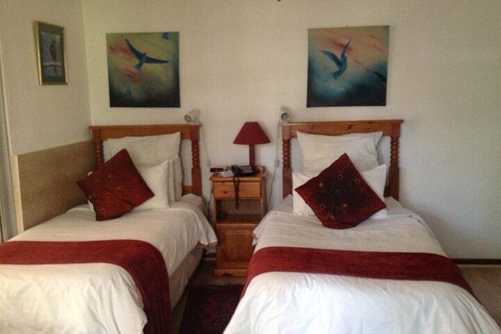 Room 2 of 36