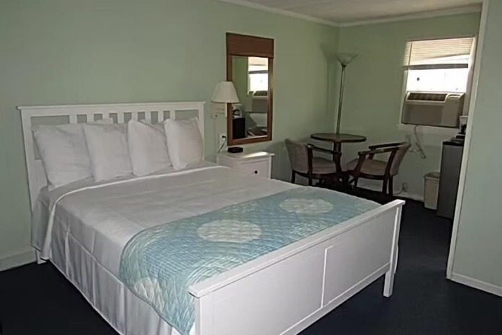 Room 4 of 46