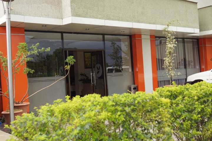 Business Center 2 of 23