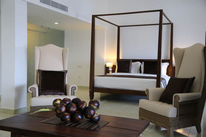 Room 22 of 47