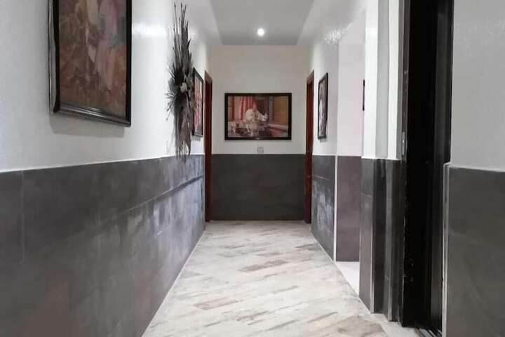 Ballroom/Hall 16 of 19