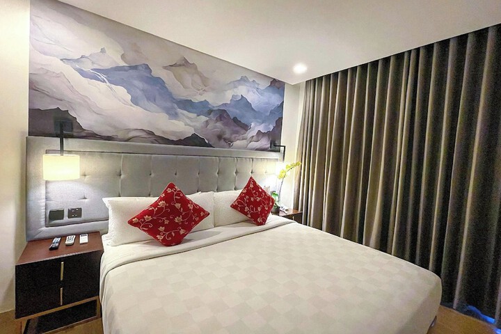 Room 34 of 130