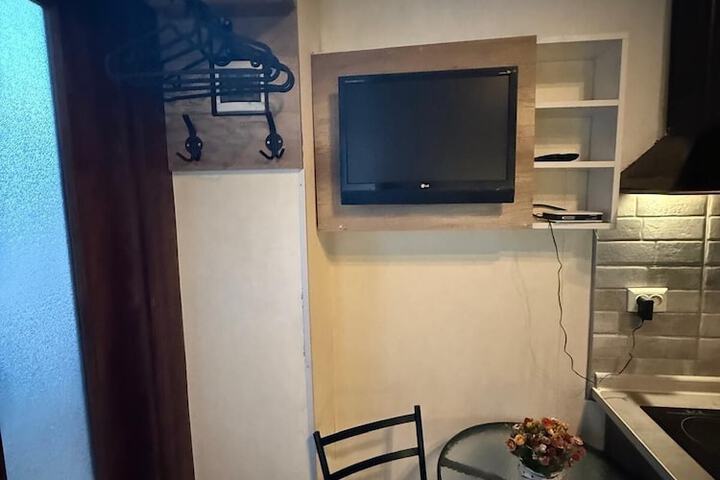 Room 11 of 120