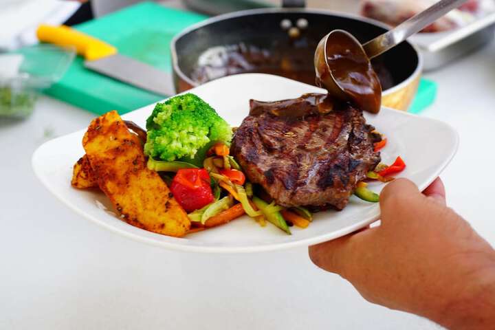 Dining 32 of 152