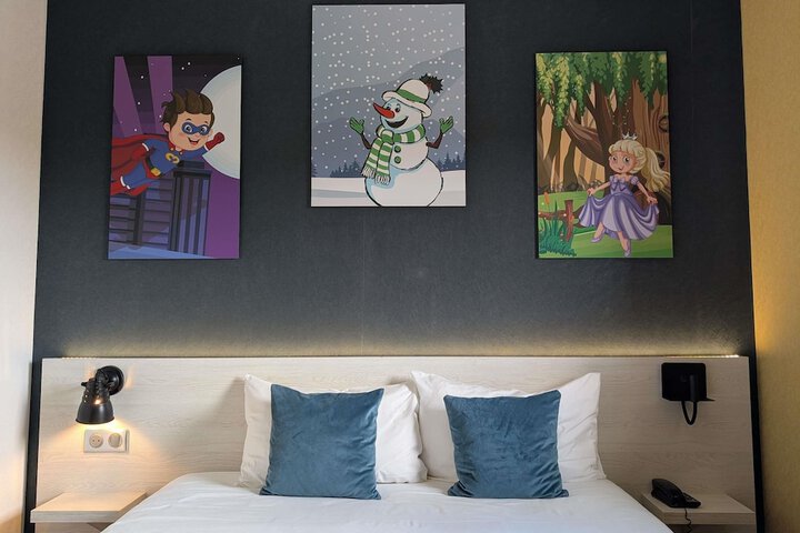 Room 26 of 79