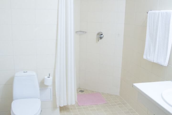 Room 12 of 49