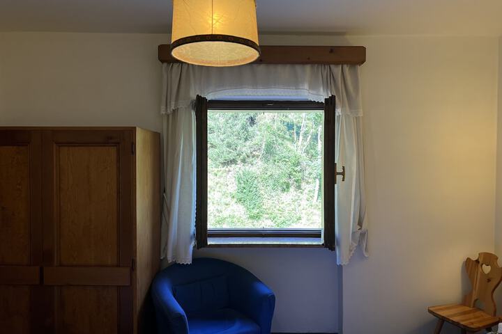 Room 30 of 65
