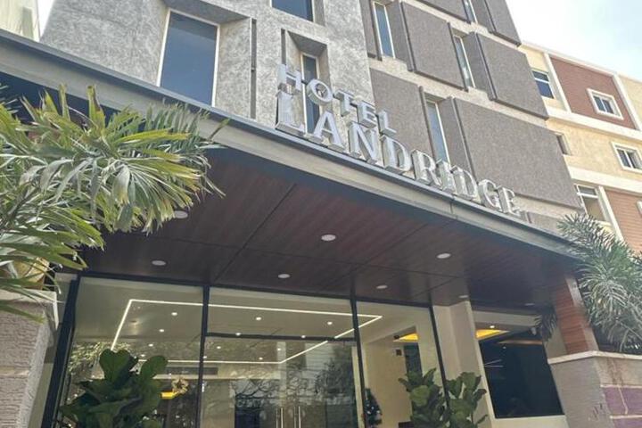 Hotel Landridge - HITECH City Hyderabad