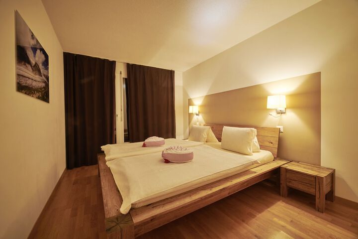 Room 4 of 50