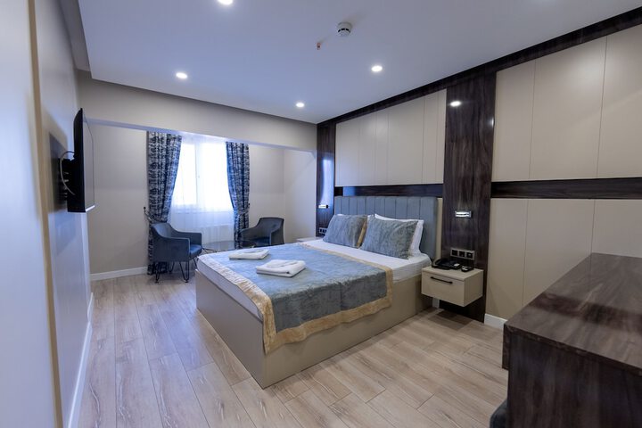 Room 38 of 48