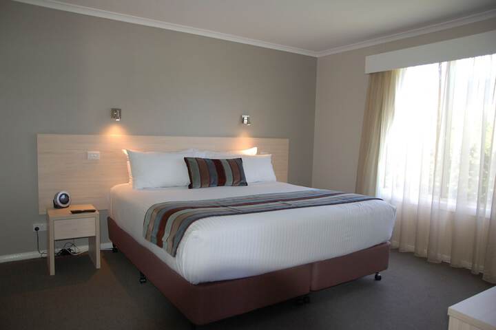 Room 5 of 60