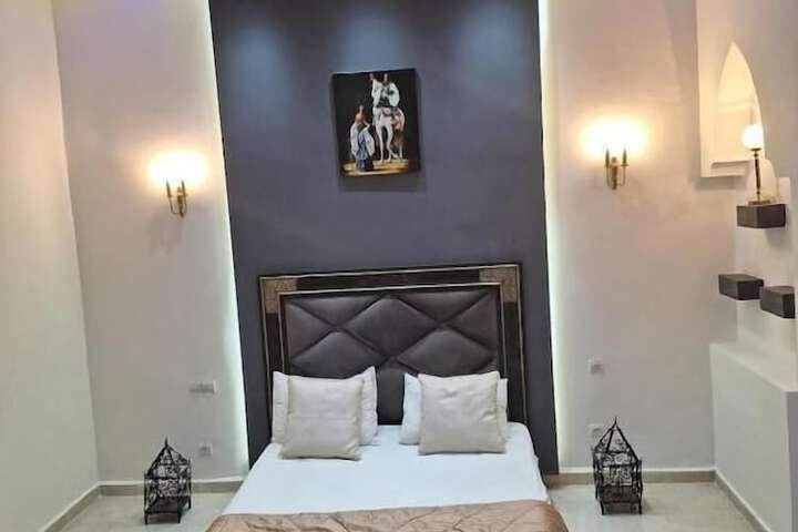 Room 26 of 96