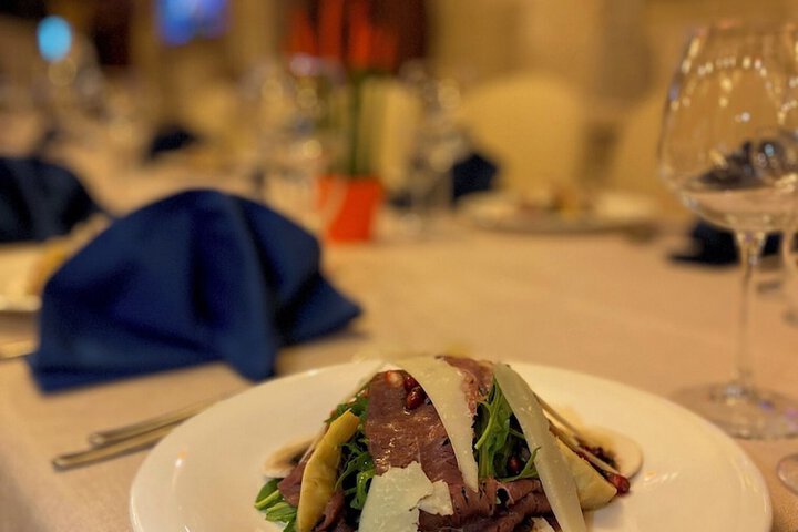 Dining 30 of 64