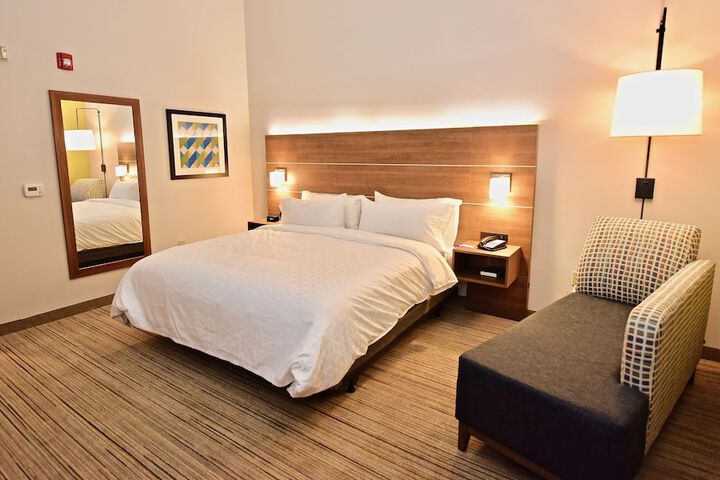 Room 9 of 45