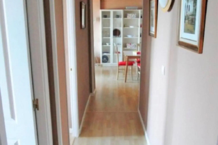 Room 10 of 22