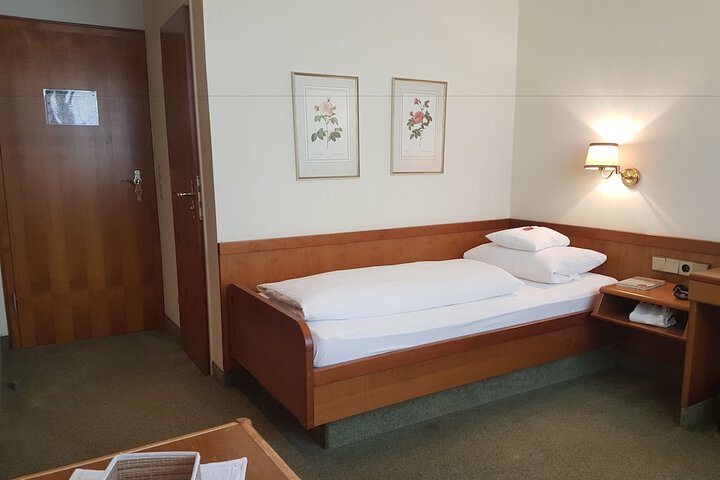 Room 22 of 67
