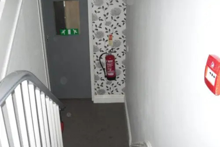 Room 14 of 17